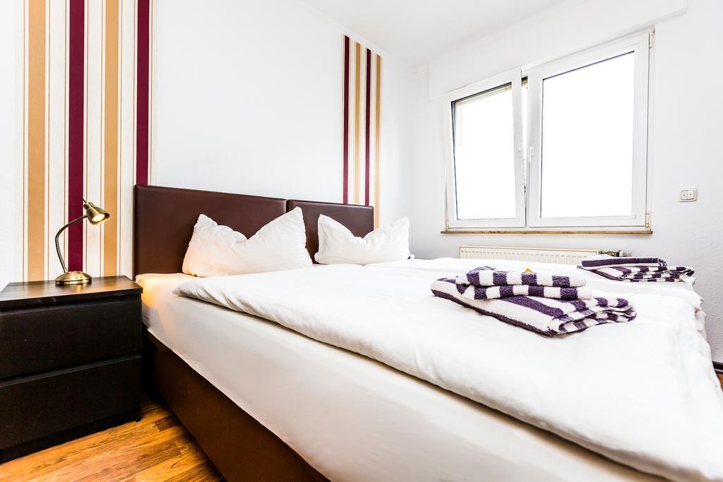 Hotel Schuetze Superior Huerth Room photo